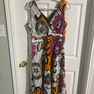 Floral V-Neck Sleeveless Dress